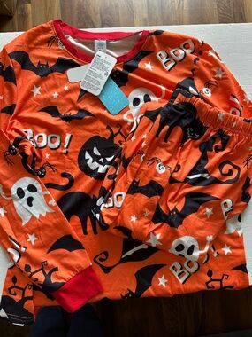 IFFEI Women’s Halloween Pajama Set XL Orange Ghost Bat Cat Pumpkin NWT